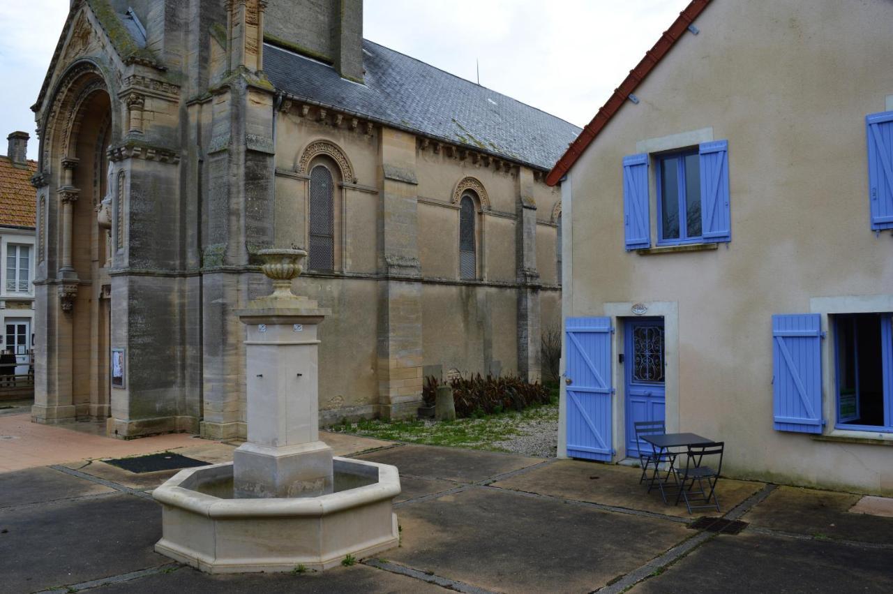 Les Volets Bleus - Duplex Proche Plage Et Centre Arromanches-les-Bains Exterior photo